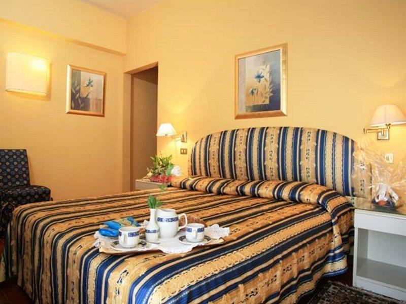Hotel Nuovo Savi มอนเตกาตินี แตร์เม ภายนอก รูปภาพ
