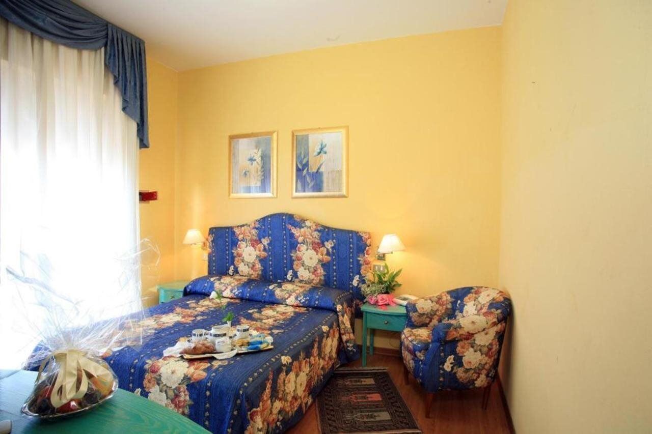 Hotel Nuovo Savi มอนเตกาตินี แตร์เม ภายนอก รูปภาพ
